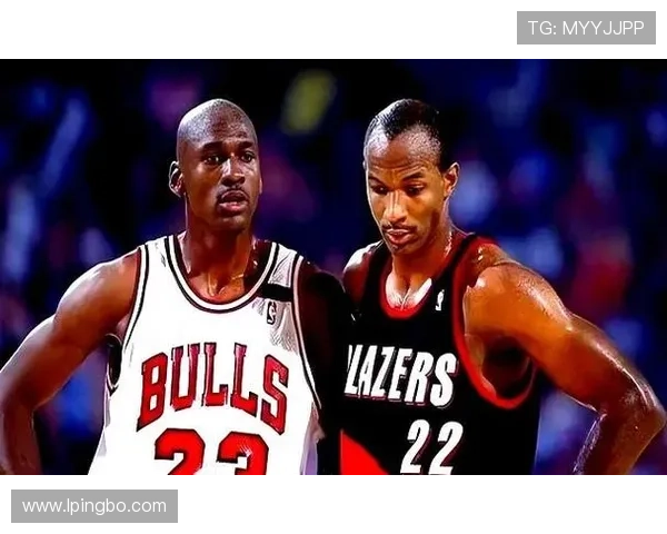 德雷克斯勒无球跑动撕裂防线，拉开空间效率提升