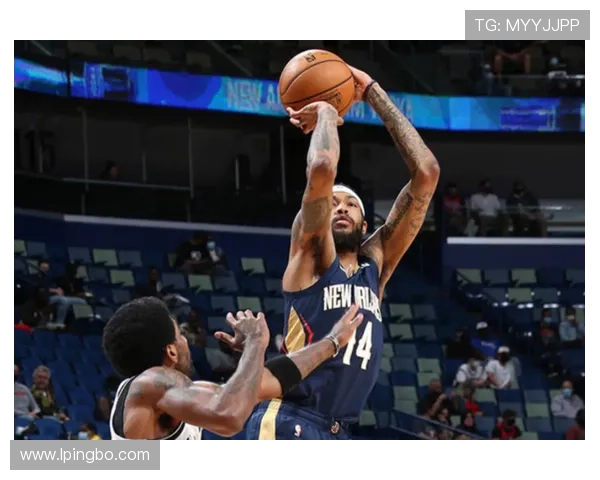 米德尔顿关键挡拆拉开空间 提升球队季后赛得分效率