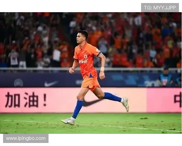 山东泰山进攻围绕克雷桑展开，体系多样性是否受限？